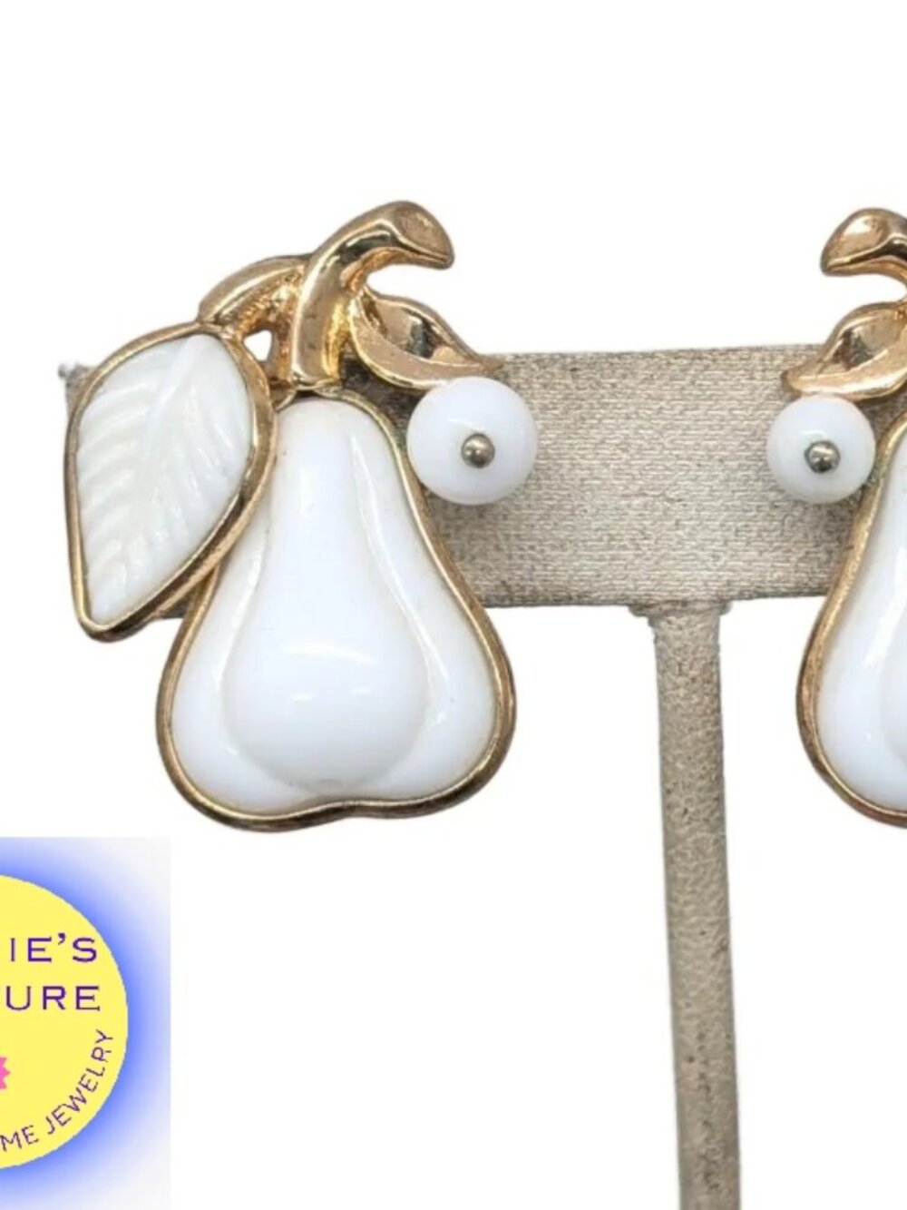 Vintage Alfred Philippe for Crown Trifari White Pear Clip Earrings, 1954
